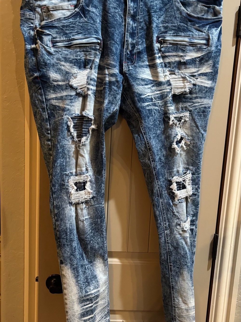 Makobi Men’s Distressed Biker Jeans Size 46x34 Blue Acid Wash Stretch Denim